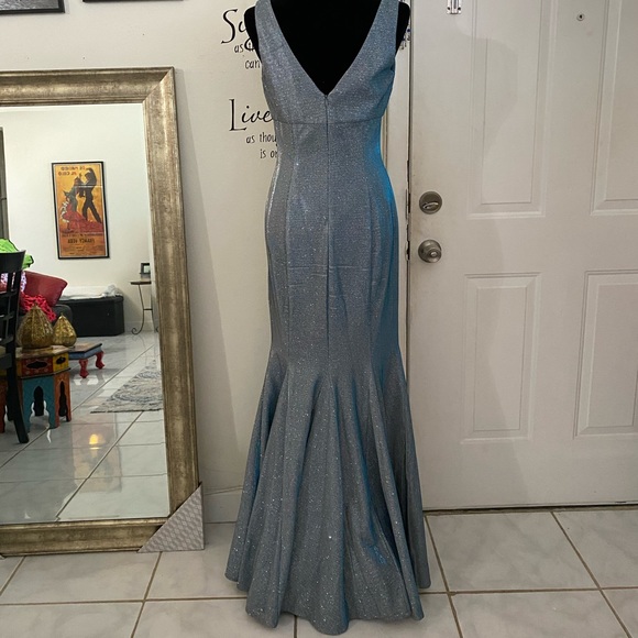 Sparkle V-neck Silver & Blue Gown Mermaid skirt. - Picture 10 of 14